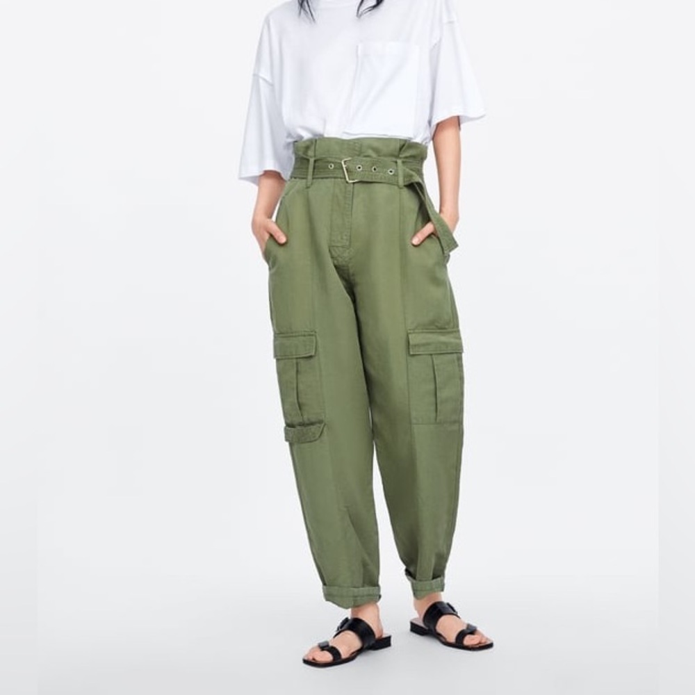 Zara Cargo Pants Size XS paperbag lose fitting green